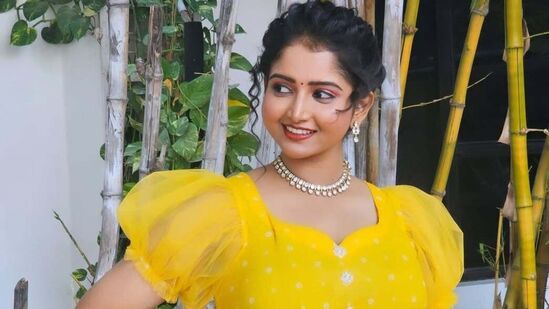 న్యూస్ యాంక‌ర్‌గా దీపికా రంగ‌రాజు కెరీర్ మొద‌లైంది. చిత్ర‌మ్ పేసుత‌డి అనే సీరియ‌ల్ ద్వారా యాక్ట‌ర్‌గా మారింది.