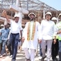 <p>ఎయిర్ పోర్టు పనులు చాలా వేగవంతంగా జరుగుతున్నాయన్నారు.  మట్టి పనులు 100% , రన్‌వే పనులు 97% , టాక్సీ వే పనులు 92%, రూఫింగ్ పనులు 60% ఇప్పటికే పూర్తయ్యాయన్నారు. </p>