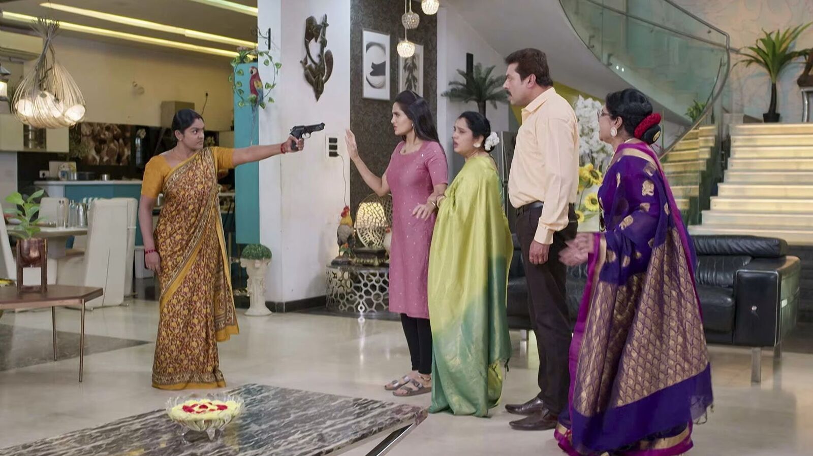 Karthika Deepam 2 Serial: ధ‌శర‌థ్‌ను గ‌న్‌తో షూట్ చేసిన దీప - జ్యోత్స్న ప్లాన్ స‌క్సెస్ - కార్తీక్ షాక్‌