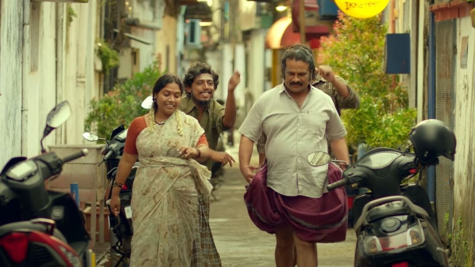 OTT Malayalam: ఓటీటీలోకి నెలలోపే వచ్చేసిన మలయాళ కామెడీ డ్రామా సినిమా.. స్ట్రీమింగ్ ఎక్కడంటే!