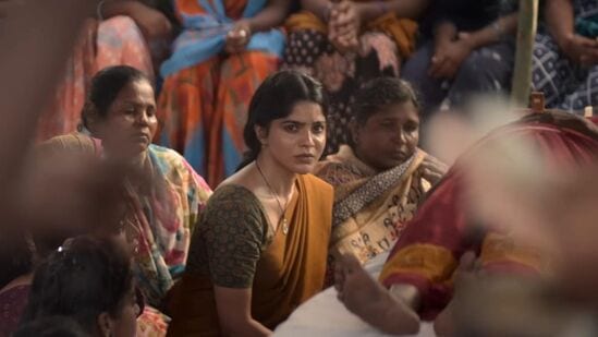 ఓటీటీలోకి ఆలస్యంగా వచ్చేసిన 20 కోట్ల హారర్ థ్రిల్లర్.. ఇండియాలోనే తొలి సినిమా.. తెలుగులో స్ట్రీమింగ్!
ఓటీటీలోకి ఆలస్యంగా వచ్చేసిన 20 కోట్ల హారర్ థ్రిల్లర్.. ఇండియాలోనే తొలి సినిమా.. తెలుగులో స్ట్రీమింగ్!