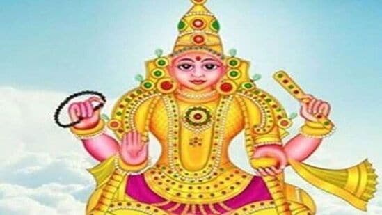 శుక్ర గ్రహం ఏప్రిల్ 13 న మార్గిగా మారింది, అంటే, ఇది నిటారుగా కదలడం ప్రారంభించింది. ఈ సంచారం వల్ల మూడు రాశుల వారికి ఎన్నో ప్రయోజనాలు చేకూరనున్నాయి. ఈ సమయంలో సమాజంలో గౌరవం పొందడంతో పాటు, వారు చాలా సంపద, ఆస్తిని పొందే అవకాశం ఉంది. మరి ఈ లక్కీ రాశుల గురించి తెలుసుకుందాం.