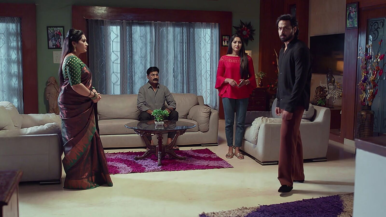 Brahmamudi April 15th Episode: బెడిసికొట్టిన యామిని డ్రామా - కోపంతో నిప్పులు చెరిగిన రామ్ - కావ్య‌పై రాజ్ పొగ‌డ్త‌లు