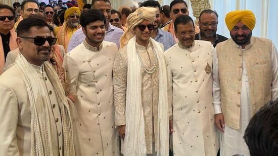 ఢిల్లీ మాజీ సీఎం, ఆప్ చీఫ్ అరవింద్ కేజ్రీవాల్ కుమార్తె హర్షిత వివాహానికి హాజరైన ప్రముఖులు