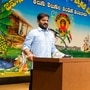 సమావేశంలో మాట్లాడుతున్న సీఎం రేవంత్ సమావేశంలో మాట్లాడుతున్న సీఎం రేవంత్