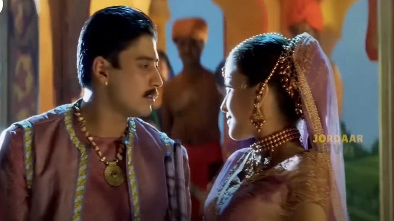 ల‌వ‌ర్‌ను ఇంప్రెస్ చేయాలా? అయితే ఈ ఎవ‌ర్ గ్రీన్ ప్రేమ పాట పాడేయండి.. ఇదిగో లిరిక్స్‌