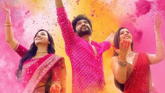 సినిమాల విషయానికి వస్తే.. ప్రస్తుతం ‘తెలుసు కదా’ చిత్రంలో రాశీ ఖన్నా నటిస్తున్నారు. సిద్ధు జొన్నలగడ్డ సరసన హీరోయిన్‍గా చేస్తున్నారు. ఈ చిత్రంలో శ్రీనిధి శెట్టి మరో హీరోయిన్‍గా ఉన్నారు. హిందీలో టీఎంఈ సినిమాలోనూ కీలకపాత్ర పోషిస్తున్నారు రాశీ.