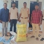 పేలుడు పధార్థాలను స్వాధీనం చేసుకున్న పోలీసులు పేలుడు పధార్థాలను స్వాధీనం చేసుకున్న పోలీసులు