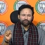 మీడియాతో మాట్లాడుతున్న కిషన్ రెడ్డి