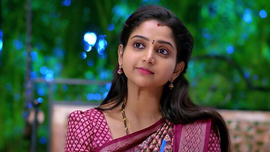 ప్ర‌స్తుతం స్టార్ మాలో మ‌ధ్యాహ్నం ఒంటిగంట‌కు బ్ర‌హ్మ‌ముడి టెలికాస్ట్ అవుతోంది. రాత్రి ప‌దిన్న‌ర‌కు రీ టెలికాస్ట్ అవుతోంది. 