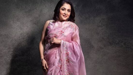 జెమినీ టీవీలో టెలికాస్ట్ అయిన అలా మొద‌లైంది సీరియ‌ల్‌లో ర‌మ్య‌కృష్ణ లీడ్ రోల్‌లో న‌టించింది. 2012లో మొద‌లైన ఈ సీరియ‌ల్‌కు ఏడాదిలోనే ముగింపు ప‌డింది. 