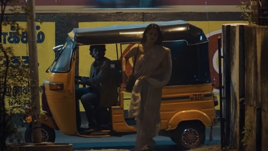 ఇవాళ ఓటీటీలోకి వచ్చేసిన నిరమ్ మారుమ్ ఉలగిల్ సినిమాను సిగ్నేచర్ ప్రొడక్షన్స్, జీఎస్ సినిమాస్ ఇంటర్నేషనల్ పతాకాలపై నిర్మించారు. దేవ్ ప్రకాష్ రేగన్ సంగీతం అందించారు. <p>ఇవాళ ఓటీటీలోకి వచ్చేసిన నిరమ్ మారుమ్ ఉలగిల్ సినిమాను సిగ్నేచర్ ప్రొడక్షన్స్, జీఎస్ సినిమాస్ ఇంటర్నేషనల్ పతాకాలపై నిర్మించారు. దేవ్ ప్రకాష్ రేగన్ సంగీతం అందించారు.</p><p> </p>