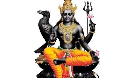 జ్యోతిషశాస్త్రం ప్రకారం గ్రహాలు తమ రాశులను, నక్షత్రాలను క్రమం తప్పకుండా కదులుతాయి. ఇది మానవ జీవితంపై భారీ ప్రభావాన్ని చూపుతుంది.నవగ్రహాలలో ఆయన నీతిమంతుడు. శని రెండున్నర సంవత్సరాలకు ఒకసారి తన రాశిని మారుస్తాడు.