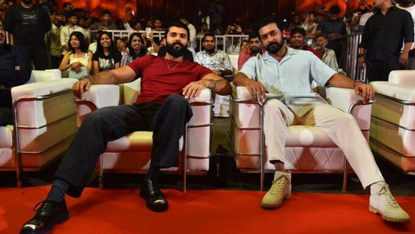 ఇండియాదే కశ్మీర్.. కశ్మీరీలు మనవాళ్లే.. ప్రజలే పాక్ పై దాడి చేస్తారు: విజయ్ దేవరకొండ సంచలన కామెంట్లు