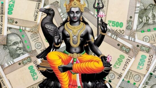 శని 27 సంవత్సరాల తరువాత తన సొంత నక్షత్రమైన ఉత్తరభాద్రపద నక్షత్రంలోకి  ప్రవేశిస్తాడు. ఇది అన్ని రాశులను ప్రభావితం చేసినప్పటికీ, కొన్ని రాశులకు లక్కీ యోగ ప్రయోజనాలను ఇస్తుందని జ్యోతిష్య శాస్త్రం చెబుతోంది. 