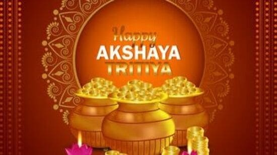 అక్షయ తృతీయకు హిందూ మతంలో ప్రత్యేక ప్రాముఖ్యత ఉంది. ప్రతి సంవత్సరం వైశాఖ మాసంలోని శుక్ల పక్షం లో మూడవ రోజున ఈ పండుగను జరుపుకుంటారు. ఈ ఏడాది అక్షయ తృతీయ తిథి ఏప్రిల్ 29 రాత్రి 11:47 గంటలకు ప్రారంభమై ఏప్రిల్ 30 రాత్రి 9:37 గంటల వరకు కొనసాగుతుంది. అందువల్ల ఏప్రిల్ 30న అక్షయ తృతీయ పండుగను జరుపుకుంటారు.