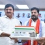 ఇందిరమ్మ ఇంటి నమూనాతో సీఎం, మంత్రులు