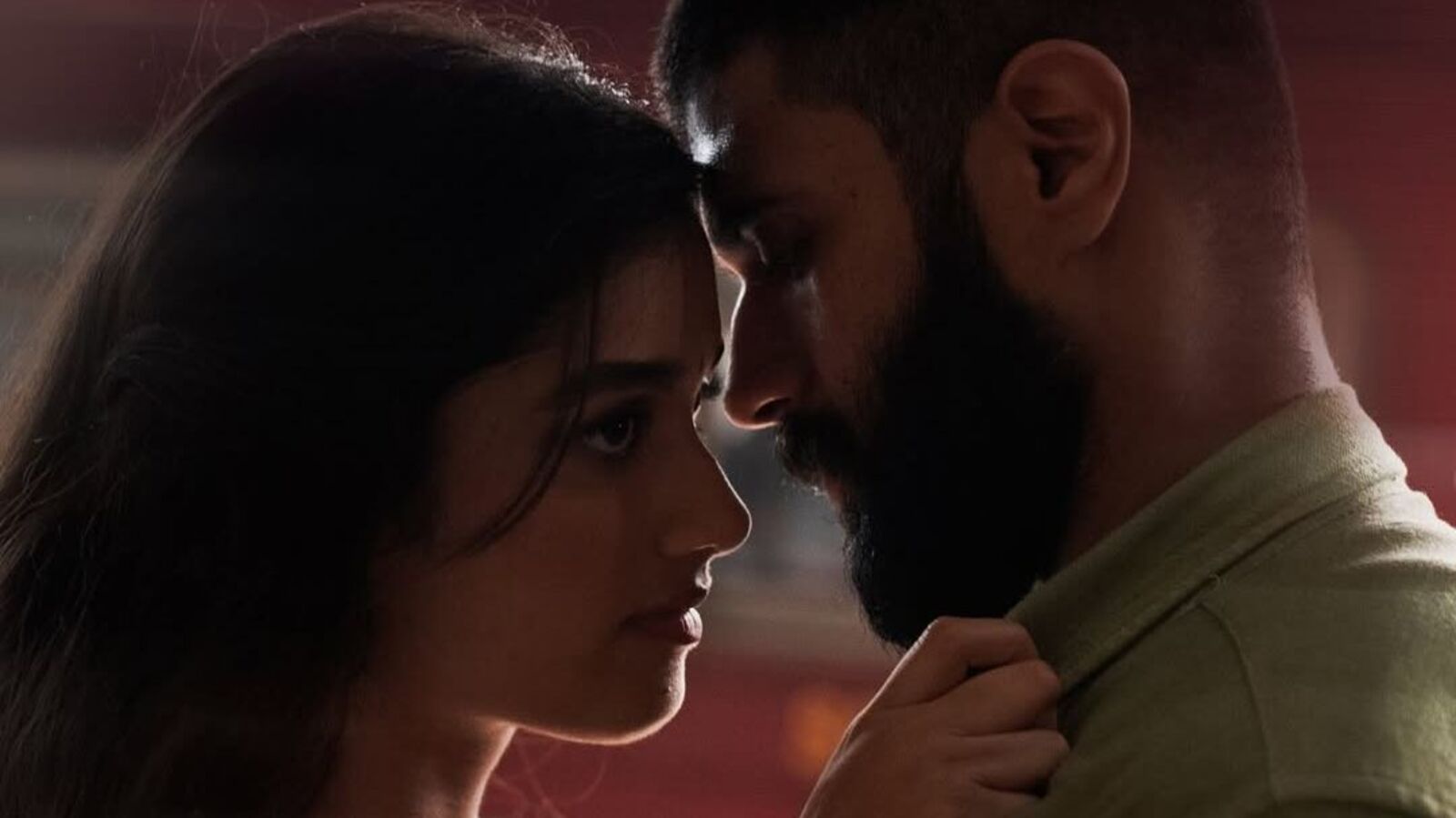 కింగ్డమ్ ఫస్ట్ సింగిల్ హృదయం లోపల రిలీజ్.. అదిరిపోయిన అనిరుధ్ మ్యూజిక్.. విజయ్, భాగ్యశ్రీ రొమాన్స్