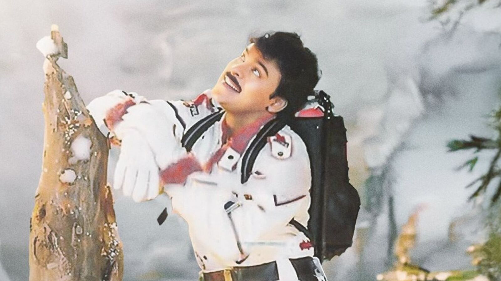 రూ.6 టికెట్ బ్లాక్‍లో ఎంతకు అమ్ముడయ్యాయో ఊహించగలా! ఎనలేని క్రేజ్‍తో దుమ్మురేపిన చిరంజీవి బ్లాక్‍బస్టర్ సినిమా!