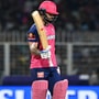 ఆరు బంతుల్లో ఆరు సిక్సర్లు కొట్టిన కెప్టెన్