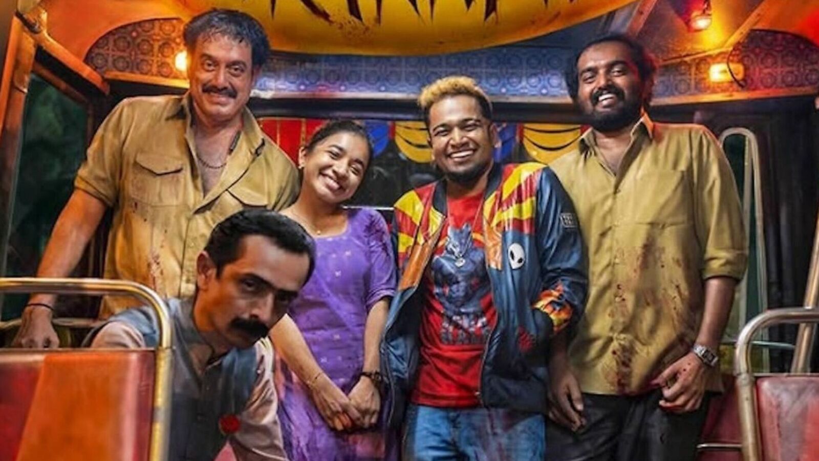 ఓటీటీల్లోకి ఈనెలలోనే రానున్న రెండు మలయాళ సూపర్ హిట్ చిత్రాలు.. ఒకటి కామెడీ.. మరొకటి థ్రిల్లర్