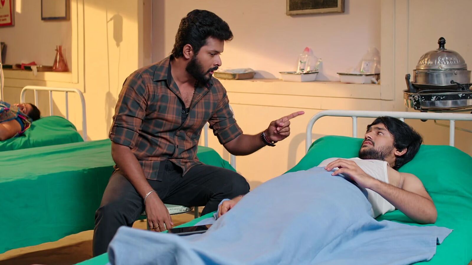 గుండె నిండా గుడి గంట‌లు టుడే ఎపిసోడ్: దొంగ‌గా మారిన మీనా త‌మ్ముడు-ఆఫ్ట్రాల్ డ్రైవ‌ర్ అంటూ బాలుకు అవ‌మానం -శివ విశ్వ‌రూపం