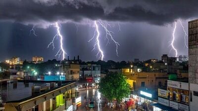 తెలుగు రాష్ట్రాల్లో పలుచోట్ల వర్షాలు, పెరుగుతోన్న ఉష్ణోగ్రతలు- రేపటి వాతావరణం ఇలా