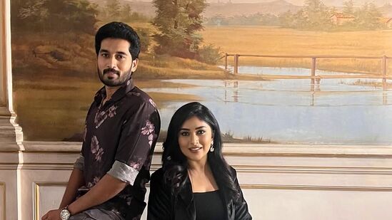 నిరూప‌మ్ ప‌రిటాల భార్య మంజుల కూడా సీరియ‌ల్ యాక్ట‌రే. తెలుగు, క‌న్న‌డ భాష‌ల్లో క‌లిపి 25కుపైగా సీరియ‌ల్స్ చేసింది. 
