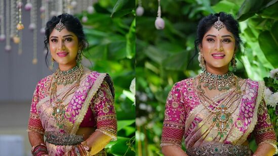 నిరుప‌మ్ ప‌రిటాల‌ను ప్రేమించి పెళ్లిచేసుకున్న‌ది మంజుల‌. చంద‌ముఖి సీరియ‌ల్ ద్వారానే నిరుప‌మ్ ప‌రిటాల  యాక్టింగ్ కెరీర్ ప్రారంభ‌మైంది. 