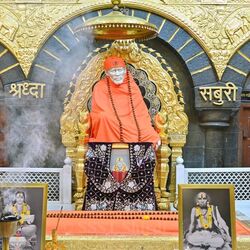 <p>రెండో రోజు ఉదయం 07.10 గంటలకు నాగర్‌సోల్ వెళ్తుంది. ఆ తర్వాత షిరిడీకి వెళ్లాలి. హోటల్‌ వెళ్లిన తర్వాత.. షిరిడీ <a href="https://telugu.hindustantimes.com/andhra-pradesh/ttd-to-built-temple-mumbai-in-10-acres-121660212951385.html" target="_blank">ఆలయ</a> సందర్శనకు వెళ్లాల్సి ఉంటుంది. సాయంత్రం 05 గంటలకు రూమ్ చెకౌట్ చేయాలి. రాత్రి 08. 30 గంటల వరకు  నాగర్ సోల్ రైల్వే స్టేషన్ కు చేరుకుంటారు. మూడో రోజు ఉదయం 09:45 గంటలకు కాచిగూడ చేరుకోవడంతో టూర్ ముగుస్తుంది.</p>