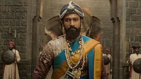 థియేటర్లలో ప్రపంచవ్యాప్తంగా రూ.827 కోట్లకు పైగా గ్రాస్ కలెక్షన్స్ రాబట్టిన ఛావా ఓటీటీలోనూ దుమ్మురేపుతోంది. చాలా కాలం తర్వాత కూడా ఈ సినిమా నెట్ ఫ్లిక్స్ ఓటీటీ ట్రెండింగ్‌ సినిమాల్లో దంచికొడుతోంది. ఇందులో విక్కీ కౌశల్, రష్మిక మందన్నా నటించారు. 