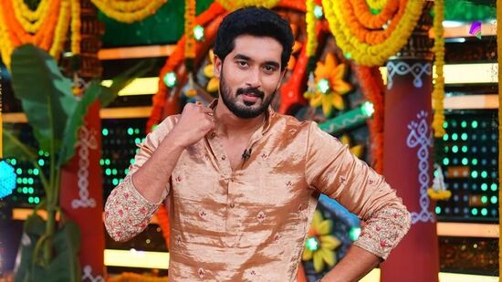 చంద్ర‌ముఖి సీరియ‌ల్‌తో కెరీర్‌ను ప్రారంభించిన నిరుప‌మ్ ప‌రిటాల హిట్ల‌ర్ గారి పెళ్లాం, కుంకుమ‌పువ్వు, మూగ‌మ‌న‌సులు, అత్తారింటికి దారేది, కాంచ‌న‌గంగ‌, ప్రేమ‌తో పాటు మ‌రికొన్ని సీరియ‌ల్స్ చేశాడు. 