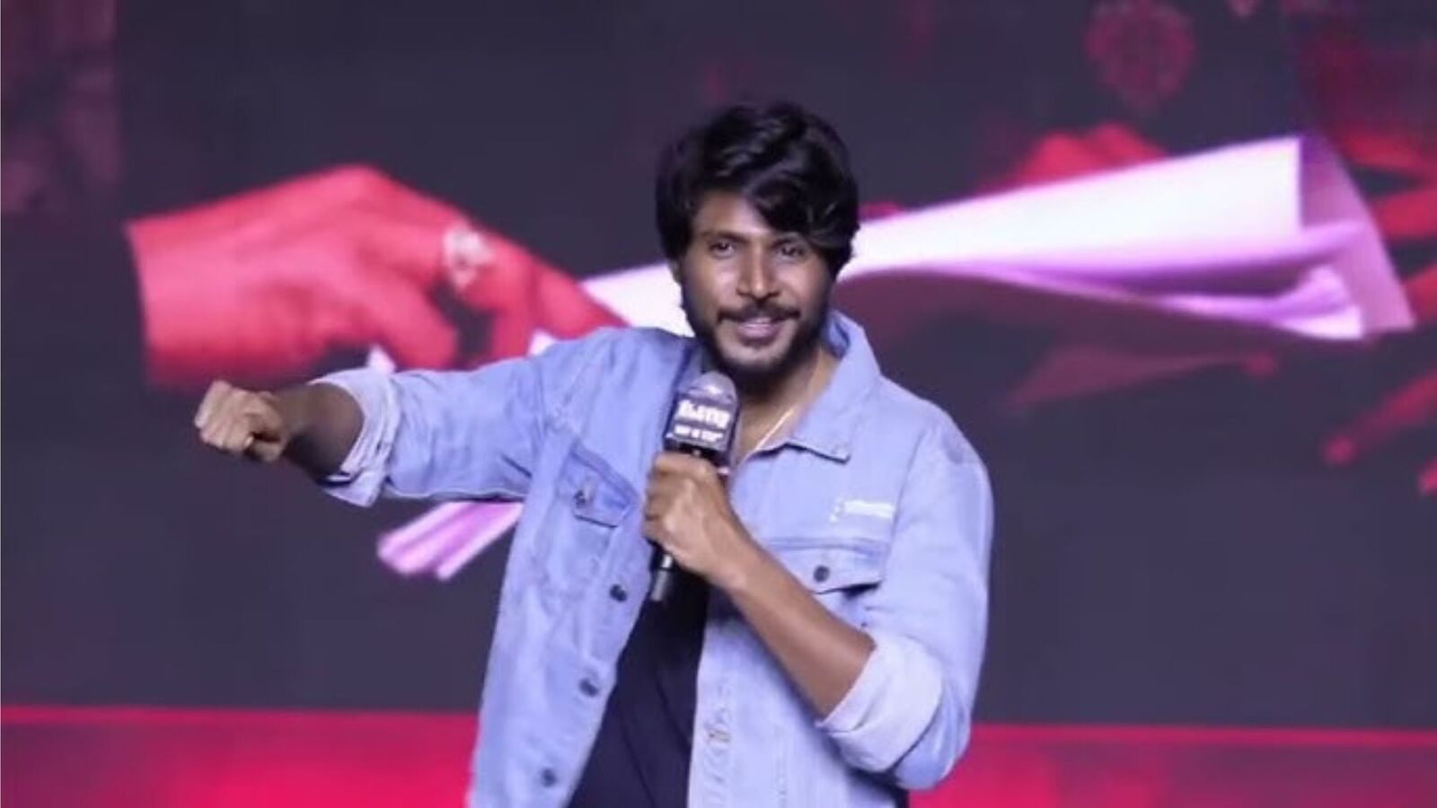 అలా చేయడమంటే డబ్బులతో పోరాటం.. ప్రేమ ఇవ్వరా అనే గుడ్డి కోరిక.. హీరో సందీప్ కిషన్ కామెంట్స్