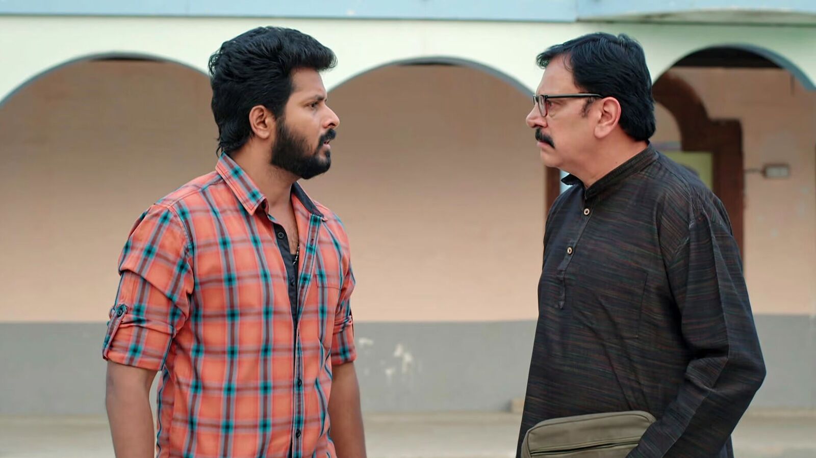 గుండె నిండా గుడి గంట‌లు టుడే ఎపిసోడ్‌: కారు అమ్మేసిన బాలు -భ‌ర్తకు స‌పోర్ట్‌గా పుట్టింటితో మీనా ఫైట్ - మ‌నోజ్‌కు శిక్ష‌