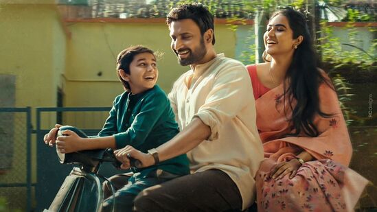 మరికొన్ని గంటల్లో ఓటీటీలోకి నేరుగా రానున్న తెలుగు సినిమా.. స్ట్రీమింగ్  ఎక్కడంటే.. ప్రీమియర్లకు సూపర్ రెస్పాన్స్-sumanth emotional family drama  movie ...