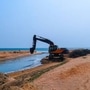 నదిలో ఇసుక తవ్వకాలు
