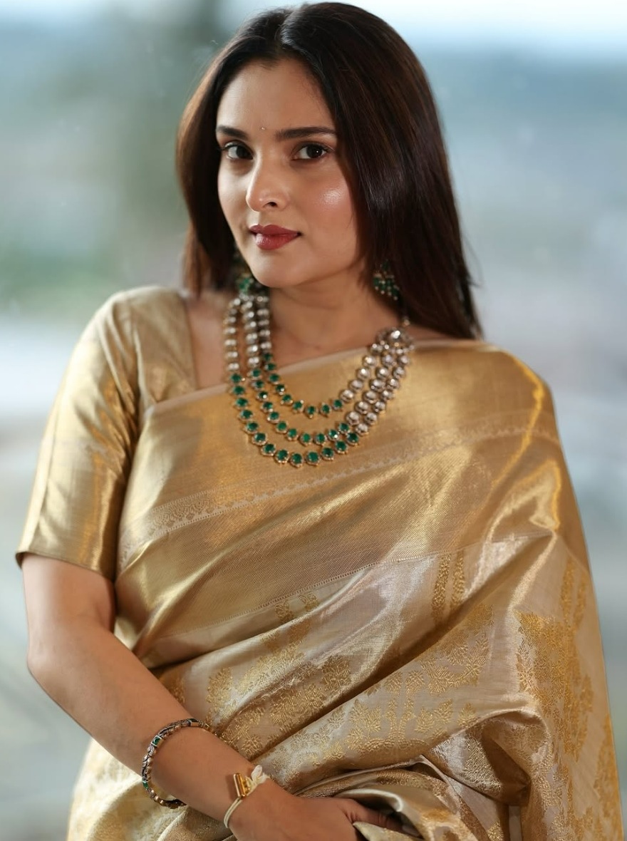 ‘‘మైసూర్ శాండల్ సబ్బును ఉపయోగించే ప్రతి వ్యక్తి దాని గర్వించదగిన అంబాసిడర్. ముఖ్యంగా ప్రతి కన్నడిగుడు మైసూర్ శాండల్ సబ్బుకు అంబాసిడరే’’ అని అన్నారు.