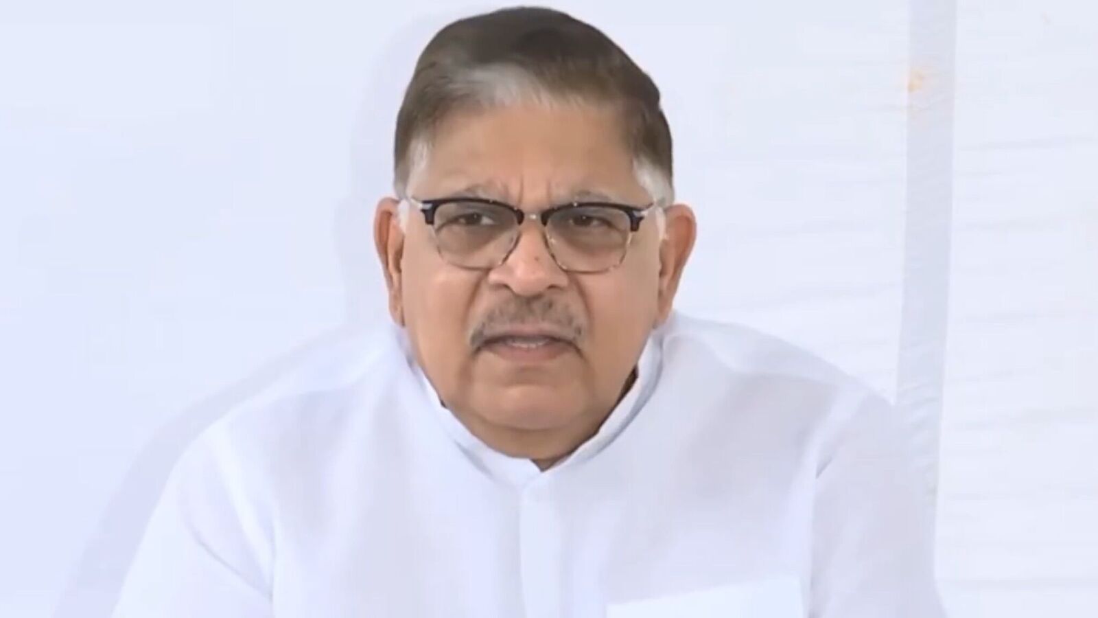 అది దుస్సాహసమే.. పవన్ ప్రశ్నలు కరెక్టే.. వారితో నాకు సంబంధం లేదు: అల్లు అరవింద్ కామెంట్లు