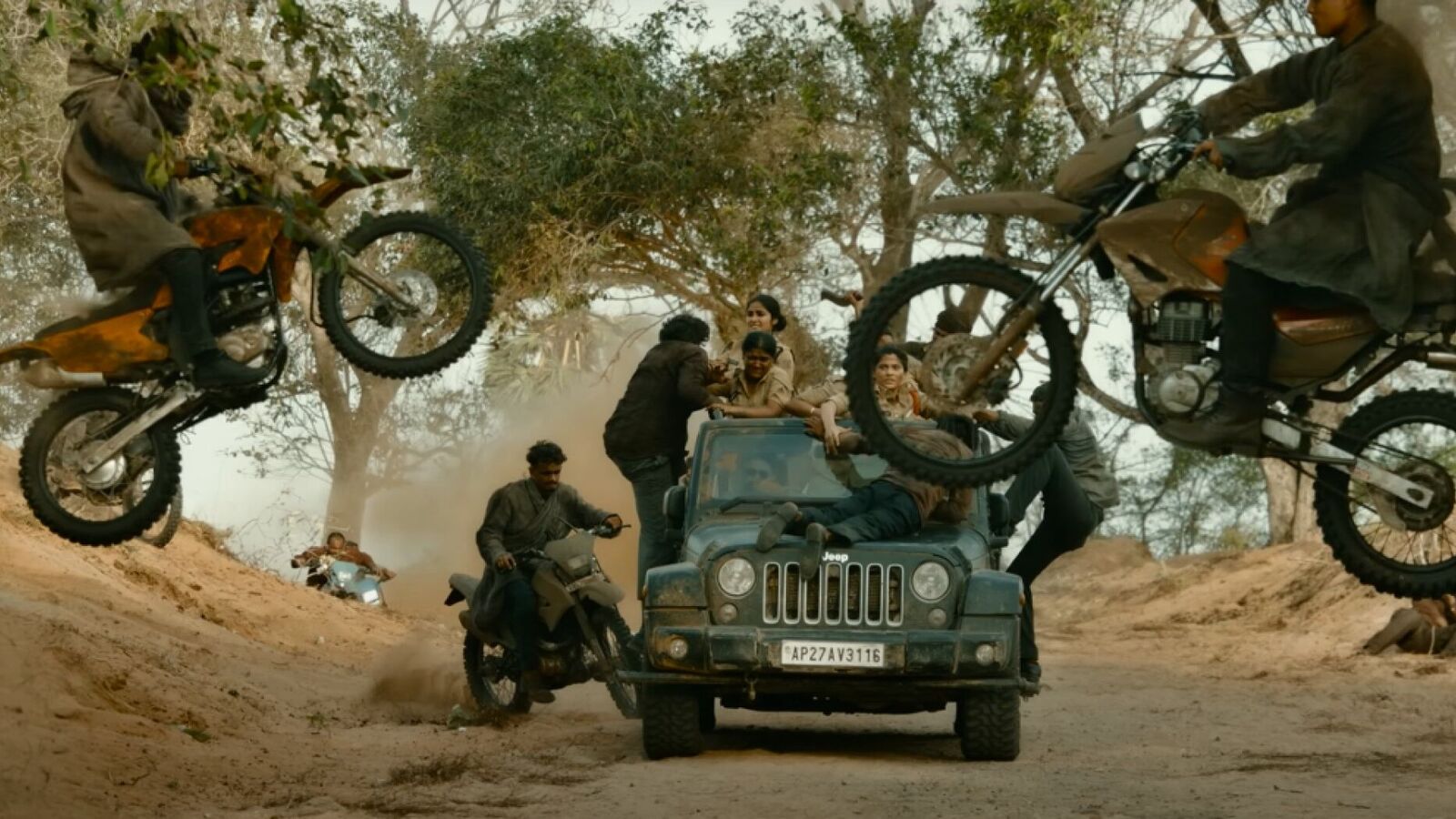 ఎనిమిది వారాలకు ఓటీటీలోకి రూ.120కోట్ల యాక్షన్ సినిమా! స్ట్రీమింగ్ ఎక్కడ?