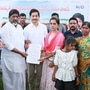 కారుణ్య నియామక పత్రం అందజేస్తున్న భట్టి
