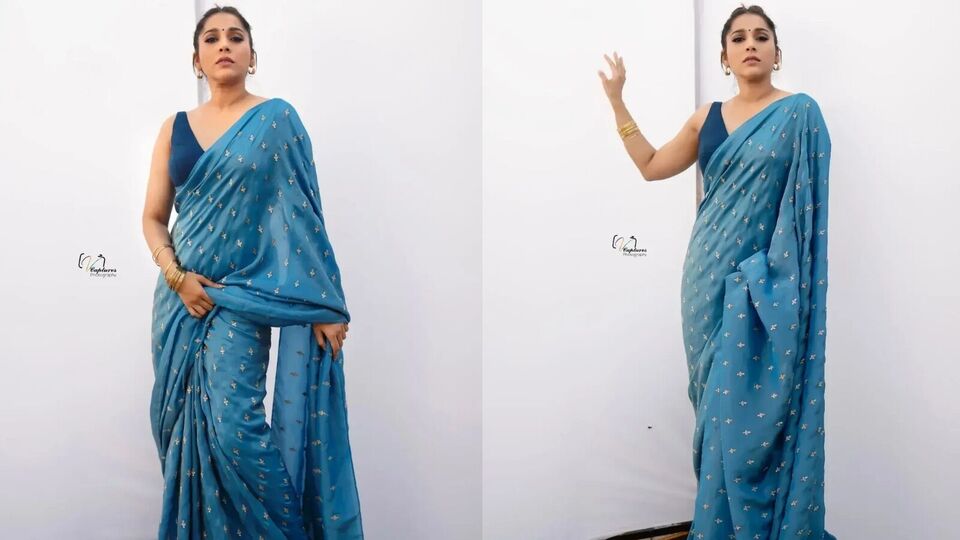 <p>మోడ్రన్ డ్రెస్సుల్లోనే కాదు.. చీరలోనూ ఆమె అందానికి ఫిదా కావాల్సిందే అనేలా ఈ ఫొటోలు ఉన్నాయి.</p>