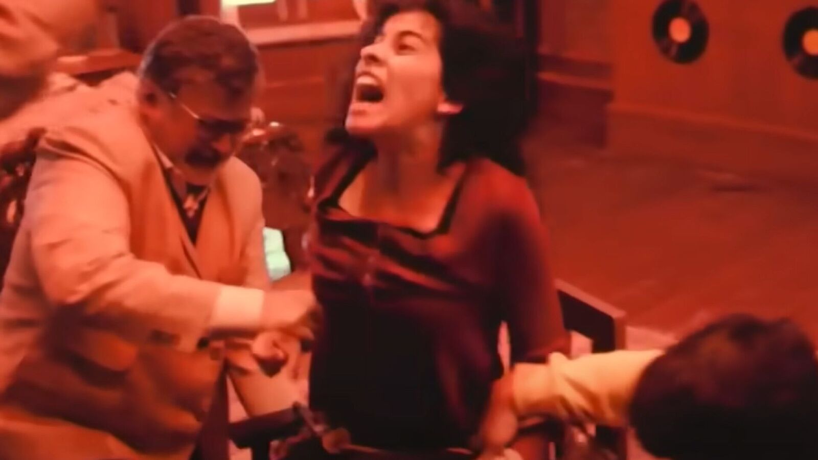 వణికించేలా ట్విస్టులతో సాగే సిద్ధార్థ్ హారర్ థ్రిల్లర్ చిత్రం.. ఫ్రీగా చూసేయవచ్చు