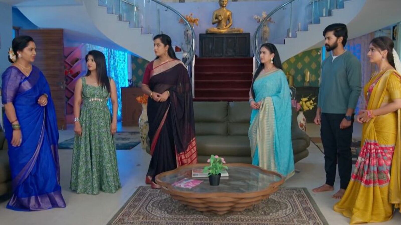 నిన్ను కోరి సీరియల్ టుడే ఎపిసోడ్ మే 28: చంద్రకళకు బిజినెస్ ఆఫర్.. క్రాంతిని తిట్టిన విరాట్.. ఇంటిపై ఐటీ రైడ్