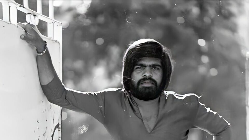 <p>సుదీర్ఘ కెరీర్‌లో డైరెక్ట‌ర్‌గా న‌ల‌భై వ‌ర‌కు సినిమాలు చేశాడు టి రాజేంద‌ర్‌.</p>