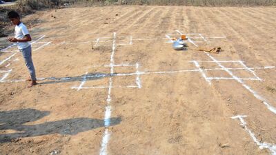 <div><p><a href="https://telugu.hindustantimes.com/topic/indiramma-housing-scheme" target="_blank">ఇండ్ల</a>నిర్మాణ పనులు పూర్తయిన మేరకు ప్రతి సోమవారం గృహ నిర్మాణ శాఖ నిధులను విడుదల చేస్తోంది. మధ్యవర్తుల ప్రమేయానికి తావులేకుండా నాలుగు విడతల్లో లబ్దిదారులకు నేరుగా వారి ఖాతాలోనే జమ చేస్తున్నారు. </p></div> <div><p><a href="https://telugu.hindustantimes.com/topic/indiramma-housing-scheme" target="_blank">ఇండ్ల</a>నిర్మాణ పనులు పూర్తయిన మేరకు ప్రతి సోమవారం గృహ నిర్మాణ శాఖ నిధులను విడుదల చేస్తోంది. మధ్యవర్తుల ప్రమేయానికి తావులేకుండా నాలుగు విడతల్లో లబ్దిదారులకు నేరుగా వారి ఖాతాలోనే జమ చేస్తున్నారు. </p></div>