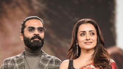 <p>థగ్ లైఫ్ మూవీలో త్రిషతో పాటు ఐశ్వర్య మీనన్, అభిరామి హీరోయిన్లుగా నటిస్తోన్నారు. సన్యా మల్హోత్రా స్పెషల్ సాంగ్లో కనిపించబోతున్నది. <br> </p> <p>థగ్ లైఫ్ మూవీలో త్రిషతో పాటు ఐశ్వర్య మీనన్, అభిరామి హీరోయిన్లుగా నటిస్తోన్నారు. సన్యా మల్హోత్రా స్పెషల్ సాంగ్లో కనిపించబోతున్నది. <br> </p>