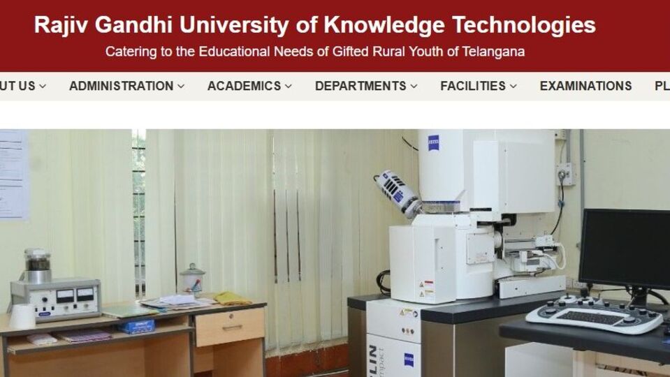 <p>జులై 4వ తేదీన ప్రొవిజనల్ లిస్ట్ ను ప్రకటిస్తారు. జులై 7న ఫస్ట్ ఫేజ్ కౌన్సెలింగ్ ఉంటుంది. నోటిఫికేషన్ లో పేర్కొన్నారు. అర్హులైన విద్యార్థులు <a href="https://www.rgukt.ac.in/" target="_blank">https://www.rgukt.ac.in/</a> వెబ్ సైట్ ద్వారా పూర్తి వివరాలు తెలుసుకోవచ్చు. </p>