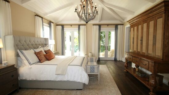 పావురం ఈకను ఏ దిశలో పెట్టాలి?