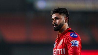 <p>పలు మీడియా కథనాల ప్రకారం శ్రేయస్స్ అయ్యర్ నెట్ వర్త్ రూ. 60 కోట్ల నుంచి రూ. 70కోట్ల మధ్యలో ఉంటుంది.</p> (PTI) <p>పలు మీడియా కథనాల ప్రకారం శ్రేయస్స్ అయ్యర్ నెట్ వర్త్ రూ. 60 కోట్ల నుంచి రూ. 70కోట్ల మధ్యలో ఉంటుంది.</p> (PTI)