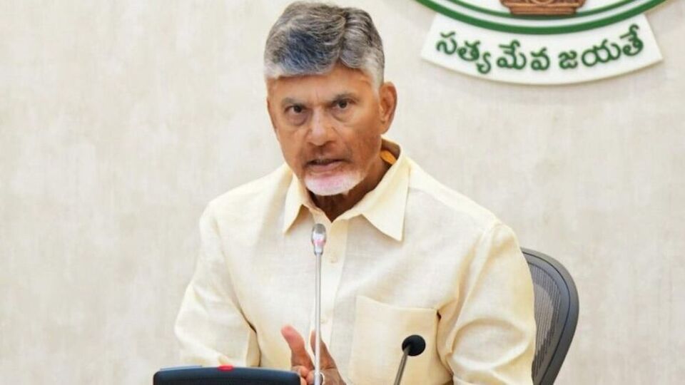 <p>కనీసం 75 శాతం హాజరు కలిగి ఉంటేనే డబ్బులు జమవుతాయి. .తల్లి పేరు మీద బ్యాంక్ అకౌంట్ లిగి ఉండాలి కుటుంబ వార్షిక ఆదాయం ప్రభుత్వ పరిమితికి లోబడి ఉండాలి.</p>